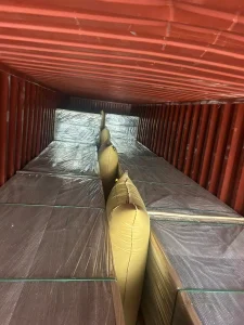 1×40HQ WPC-Zaun und Aluminiumtor – Versand von Shanghai nach Oakland: Tür-zu-Tür-Logistik für Baumaterialien durch CHINA BRF LOGISTICS
